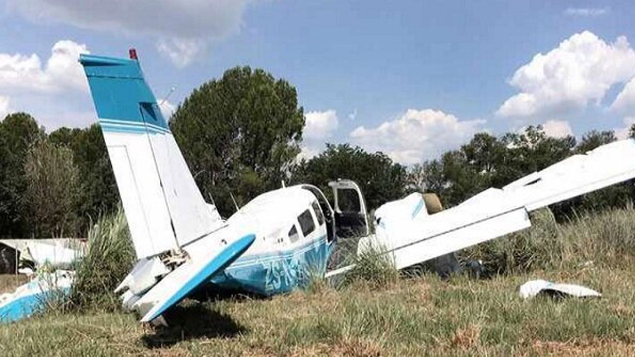 2 uçak birden düştü! Güney Afrika Cumhuriyeti'ndeki kazada pilotlar hayatlarını kaybetti
