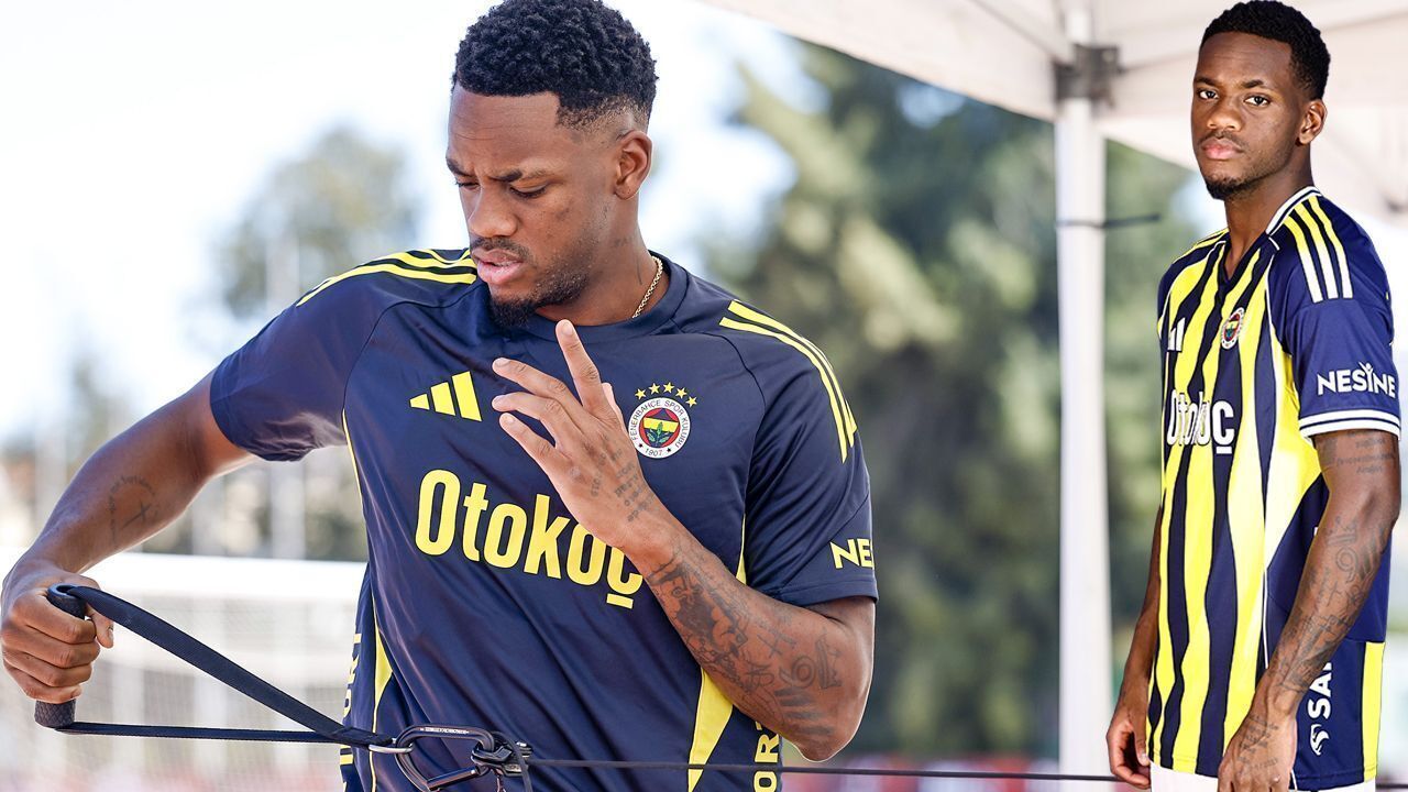 Avrupa ve Süper Lig'de 8 maçı kaçırdı: Jhon Duran'dan eleştirilere cevap geldi