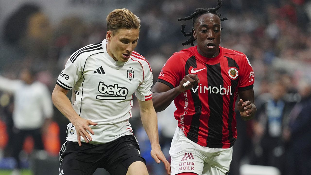 Beşiktaş evinde iki dakikada yıkıldı