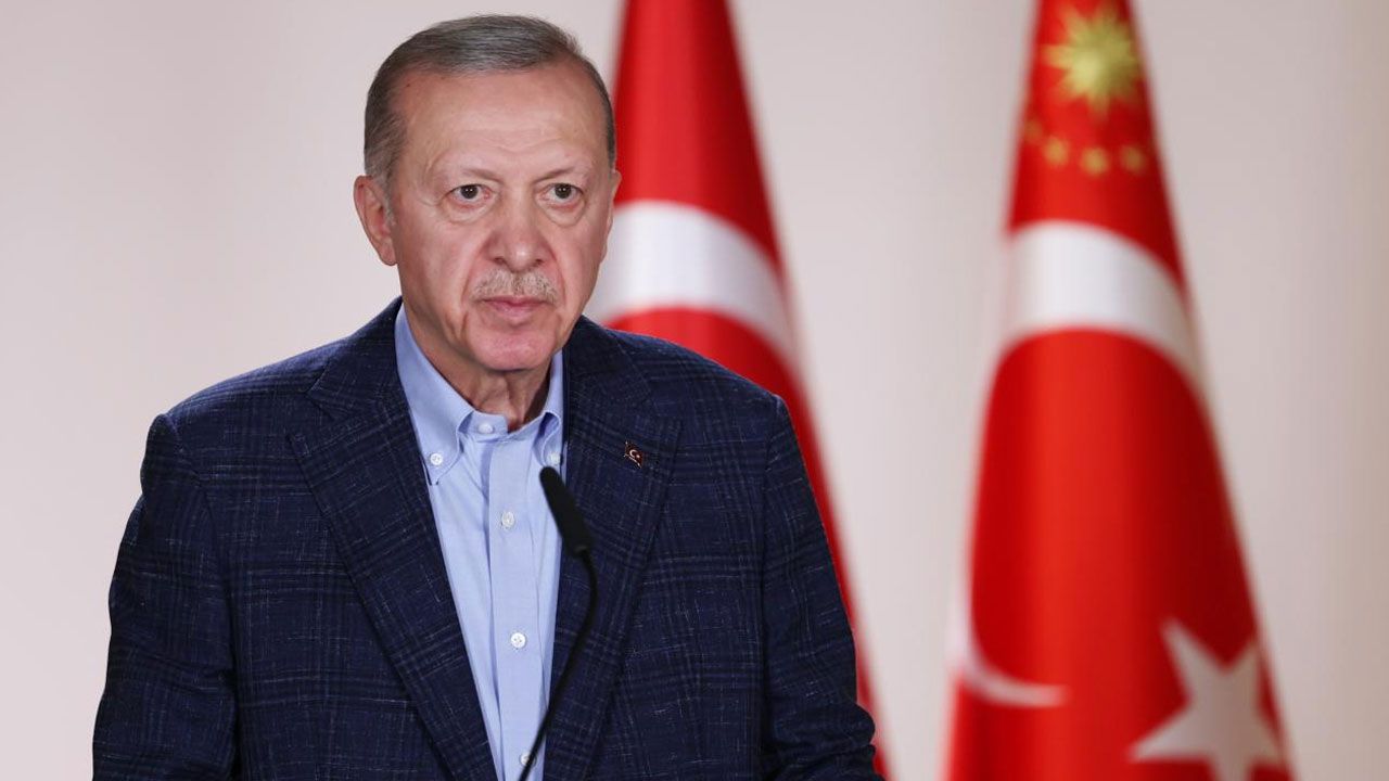 Cumhurbaşkanı Erdoğan, Aliya İzetbegoviç'i vefatının yıl dönümünde andı