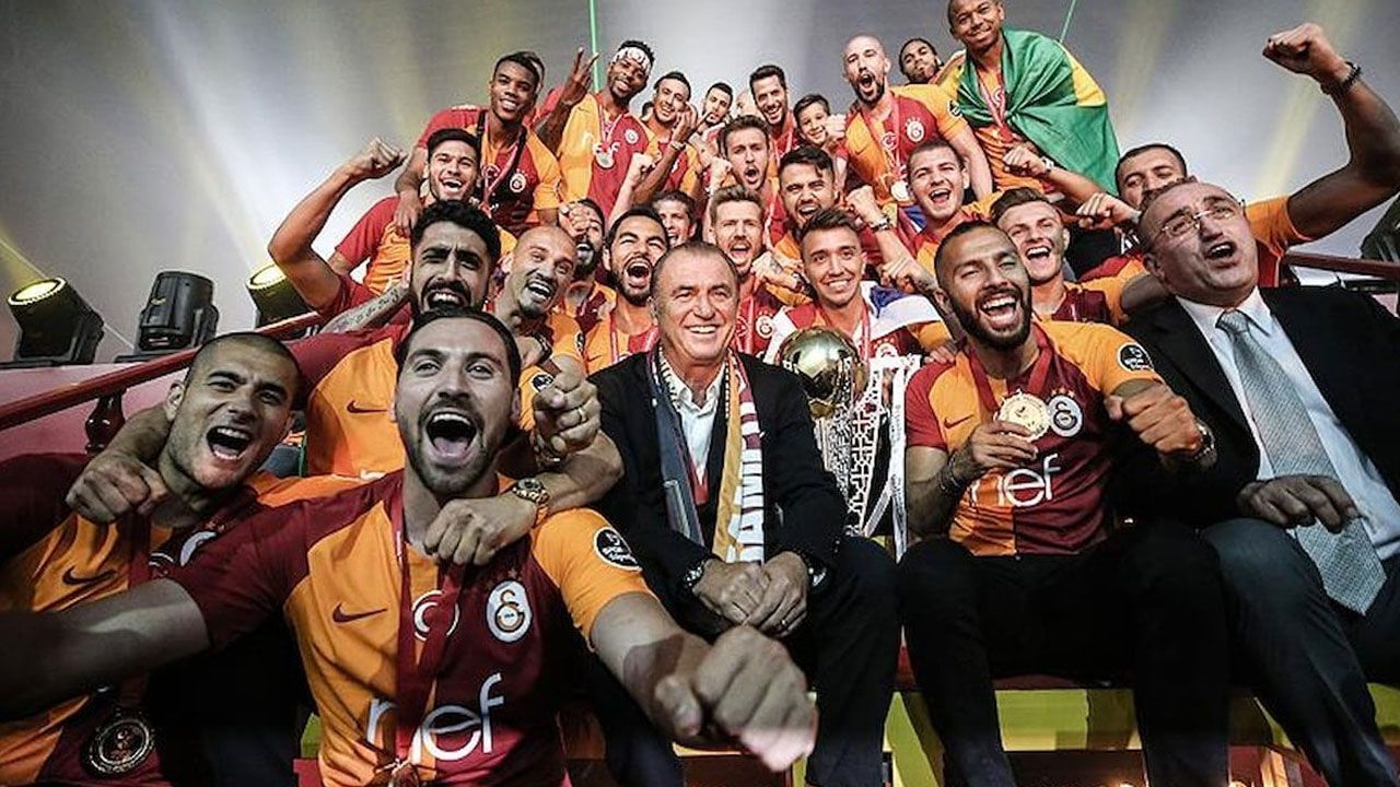 Galatasaray ile 8 kupa kazanan yıldız futbolcu işsiz kaldı: Terim