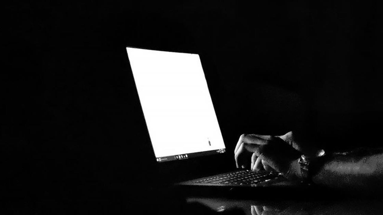 Çevrim içi oyunlar üzerinden ağına düşürdü: Şantajla çocuk istismarına 24 yıl