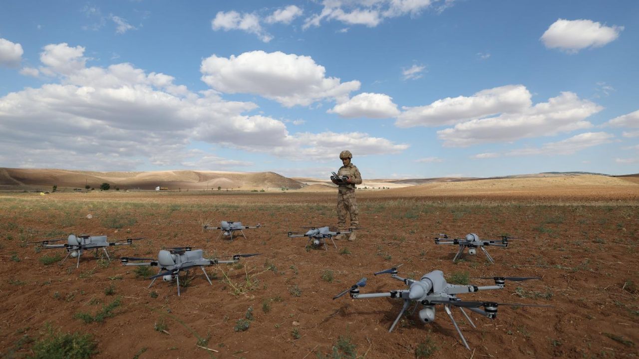 TSK ‘sürü drone’ çağına geçiyor! ‘KARGU’lardan ortak görev