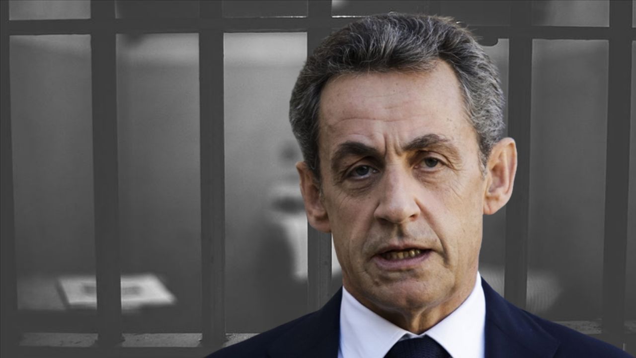 Sarkozy cezaevindeki ilk gecesinde zor anlar yaşadı! "Sen öldürdün"