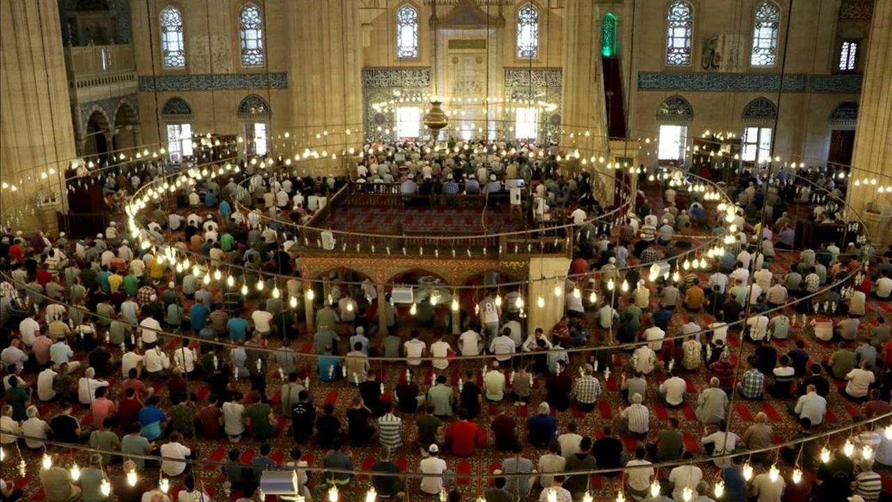 Cuma namazı saat kaçta kılınacak? 24 Ekim il il Cuma namazı vakitleri