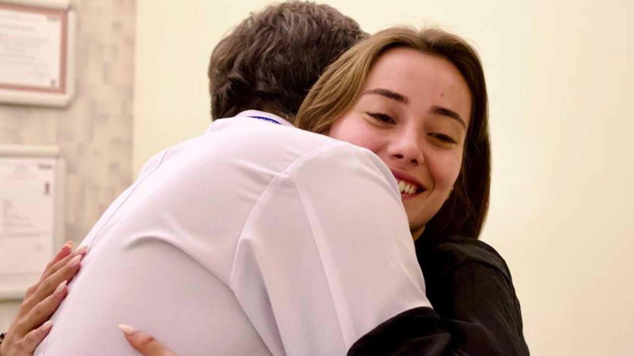 Karaciğerinin yarısı parçalandı ama pes etmedi! Genç kızdan umut dolu hikaye…