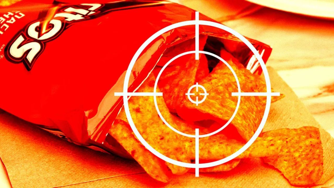 Yapay zeka cips poşetini silah sandı! Polis baskına gitti