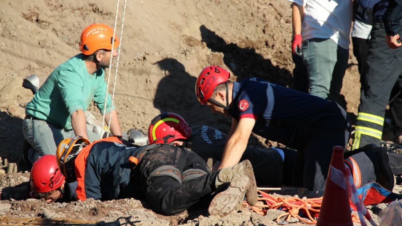 30 metrelik kuyuya düşen işçiden kahreden haber