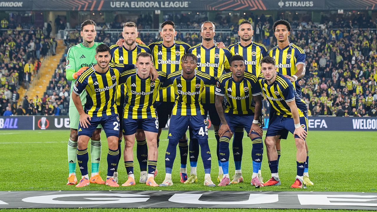 Fenerbahçelileri endişelendiren gelişme: "Bomba transfer" diyerek açıkladılar