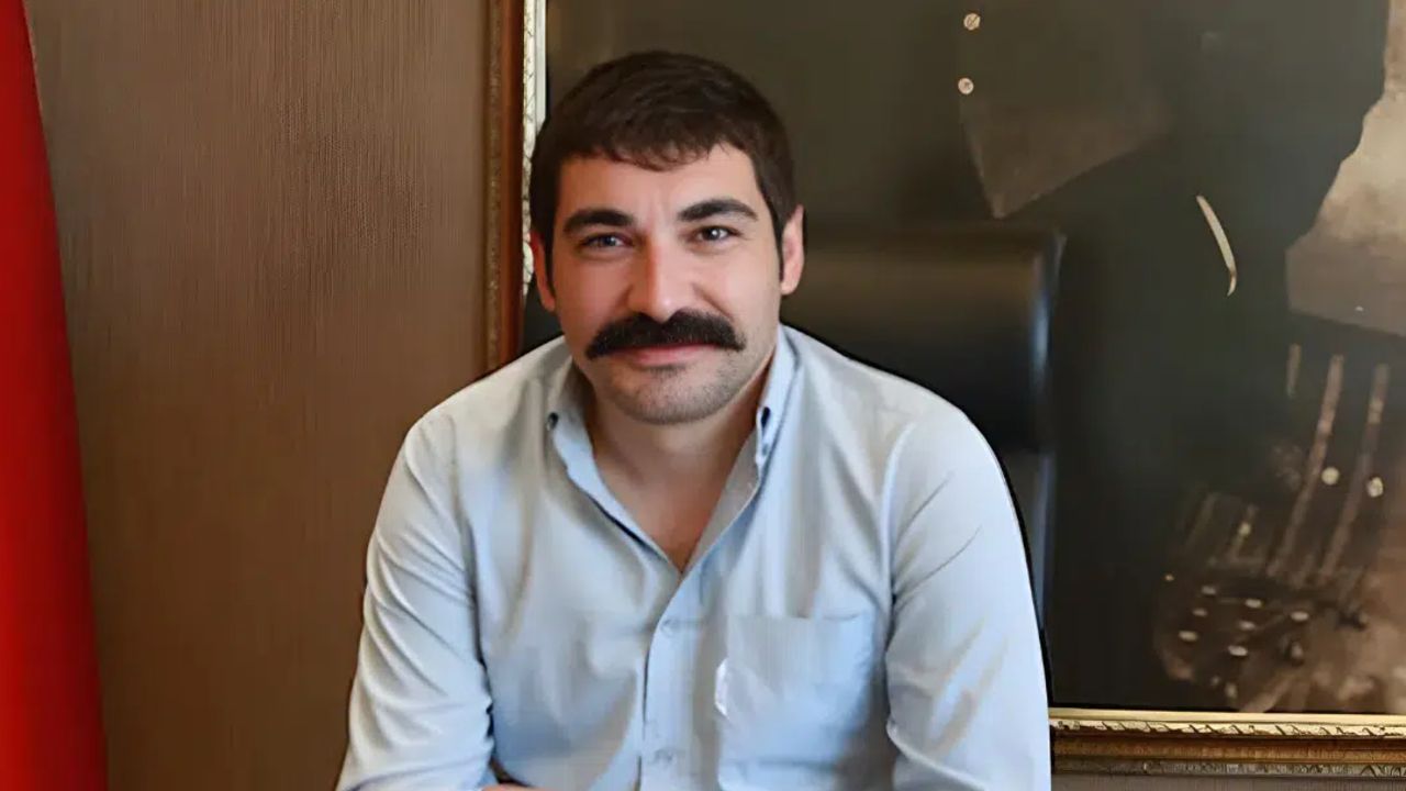 Rüşvet iddiasıyla gözaltında! CHP, Niyazi Atare