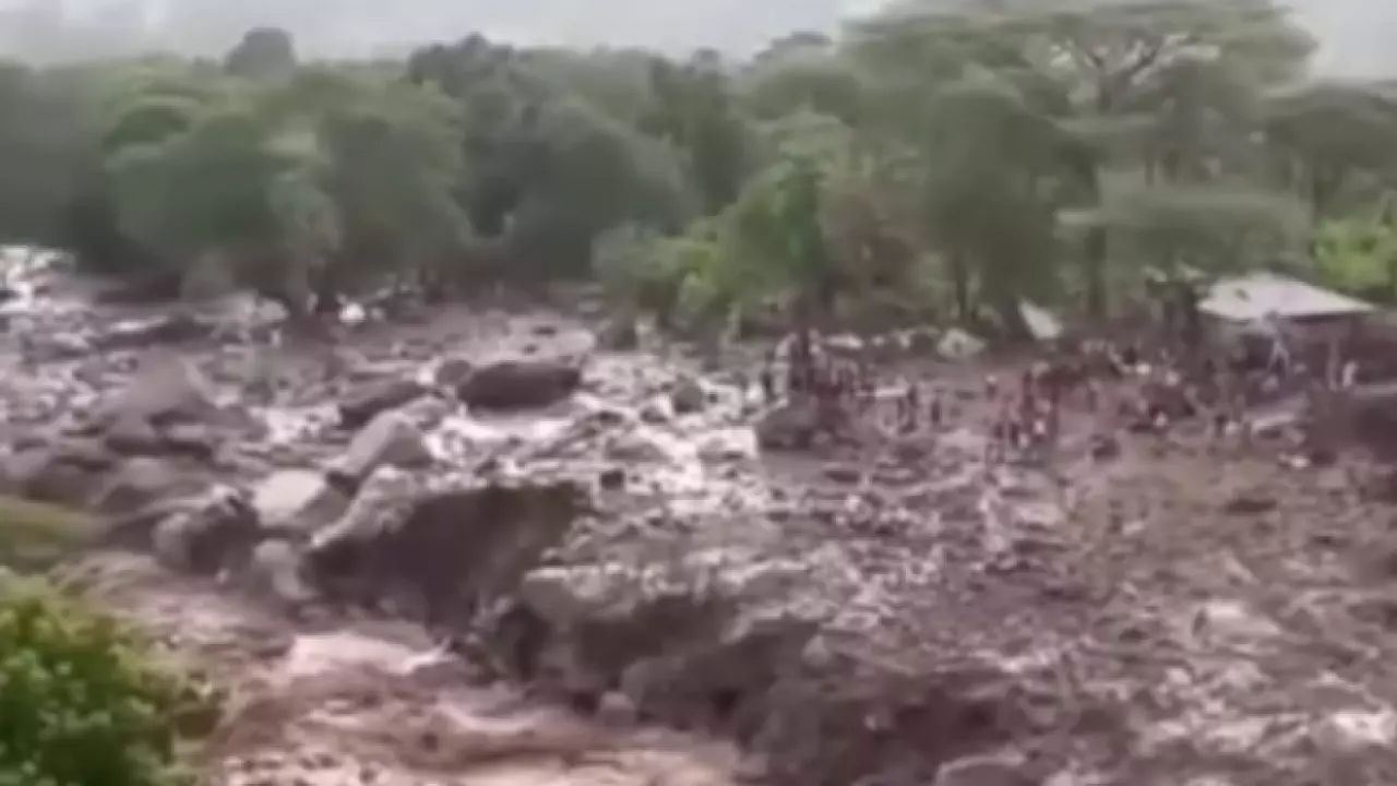 Felakette 26 kişi hayatını kaybetti, 25 kişi kayıp! Kenya'daki heyelan onlarca kişiye mezar oldu