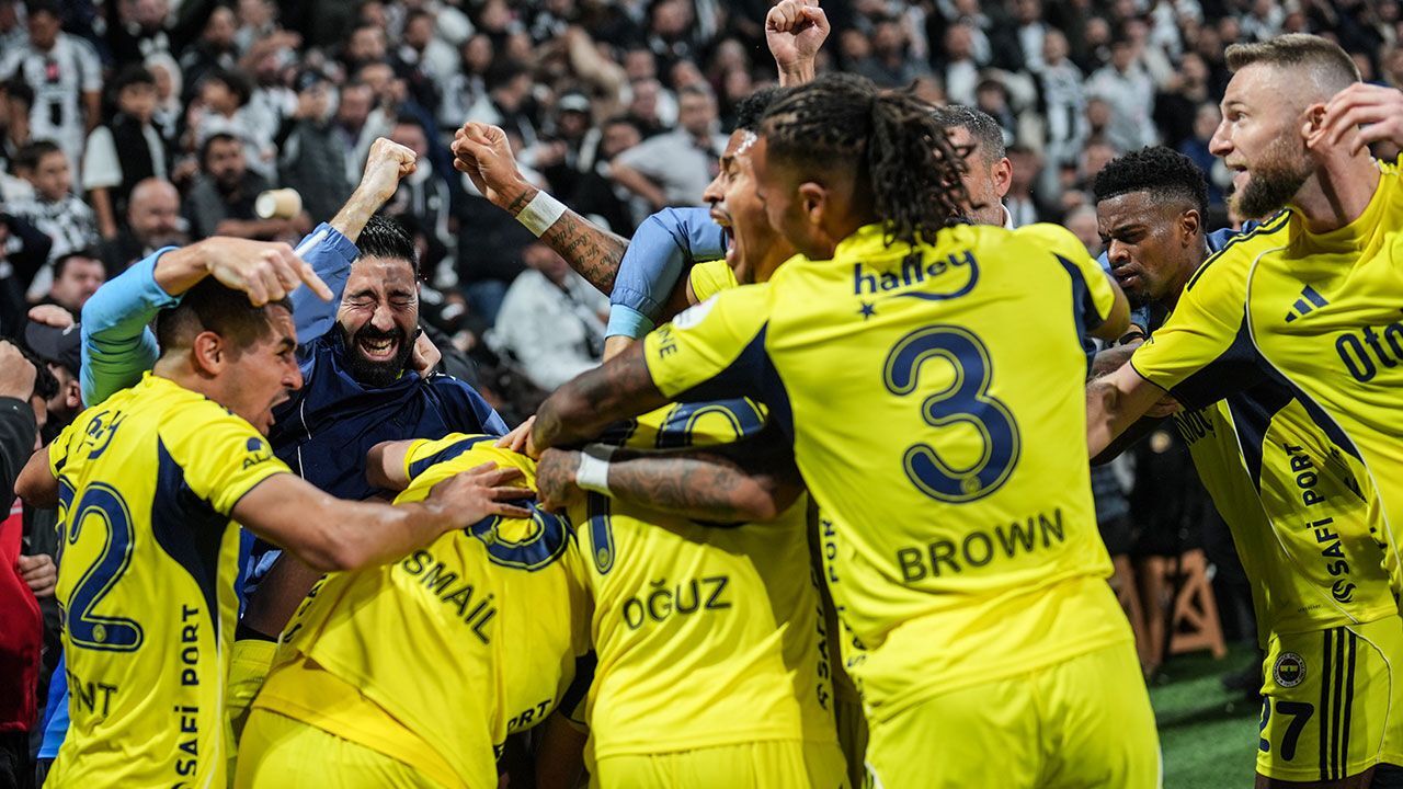 Derbi haftasından Fenerbahçe kârlı çıktı: Zirvede işler değişti