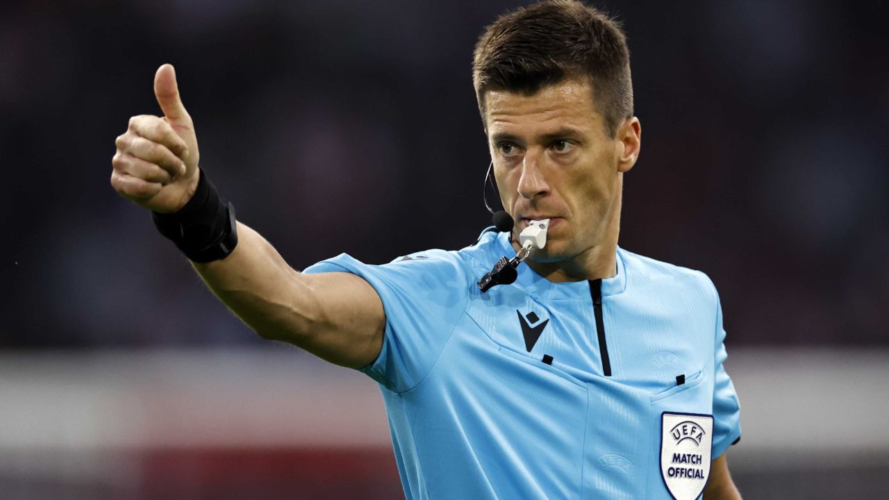 Galatasaray Ajax maçı hakemi kim? Benoit Bastien yönettiği maçlar ve kariyeri