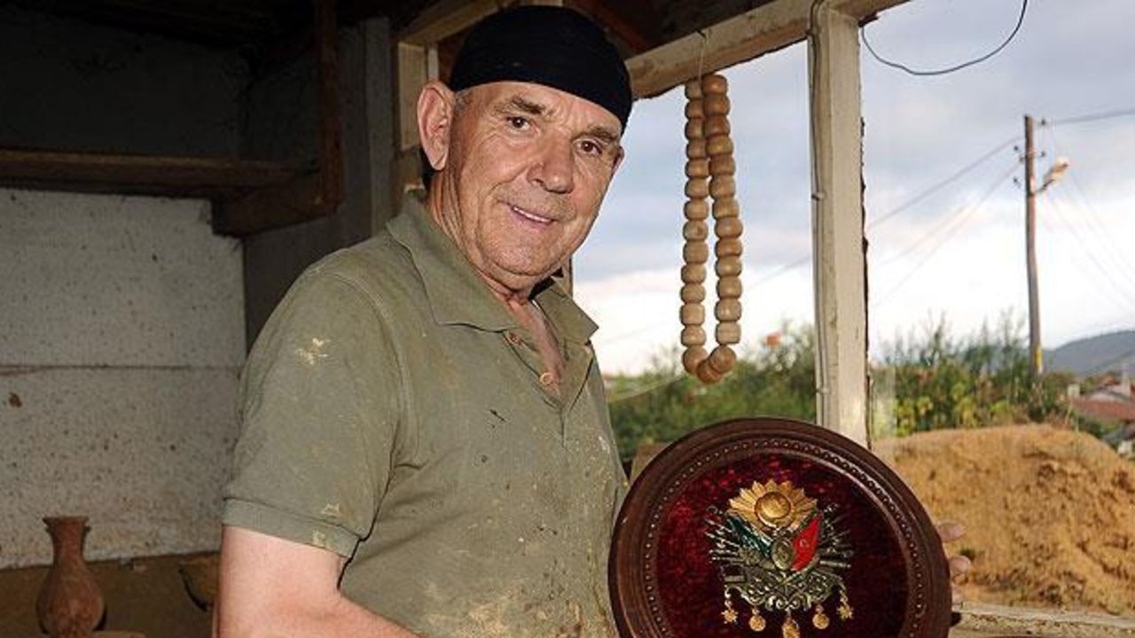 Salim Yaşar usta hayatını kaybetti: Çömlek denilince akla o geliyordu, 71 yıl çamuru sanata dönüştürdü