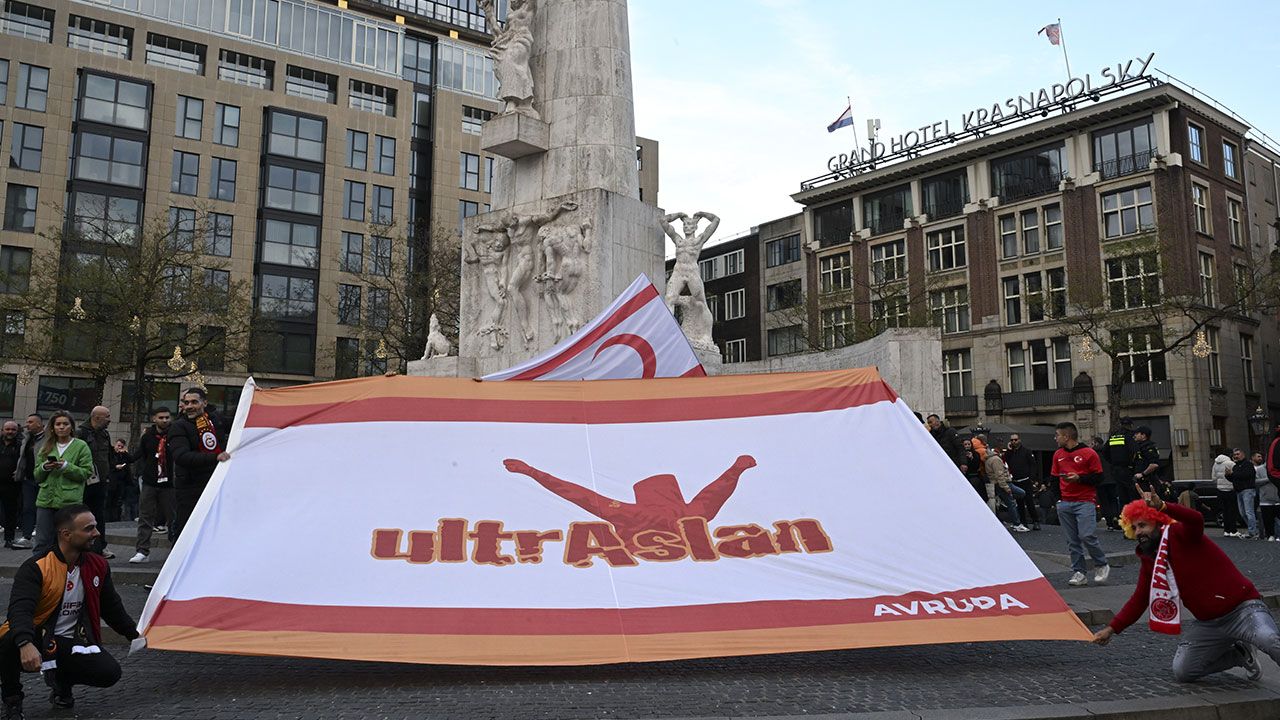 Ajax - Galatasaray maçı öncesi gözaltı!