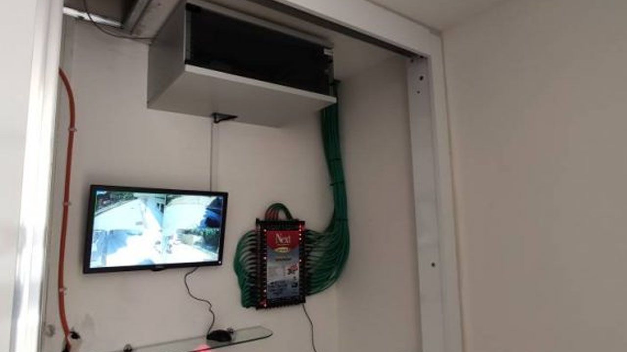 Daire girişine kamera 2,5 yıl hapis getirdi!