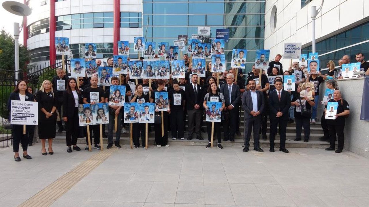 Depremde 72 kişiye mezar olmuştu! Kamu görevlilerinin yargılandığı Grand İsias Otel davası ertelendi