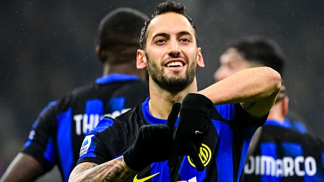 Hakan Çalhanoğlu'na büyük onur: Bir kez daha başardı