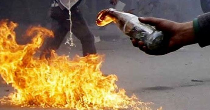 AK Parti Şırnak Belediye Başkan Adayı'nın evine molotoflu saldırı görseli