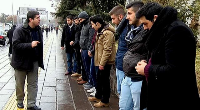 Polis müdürü üniversitelileri böyle uyardı! görseli
