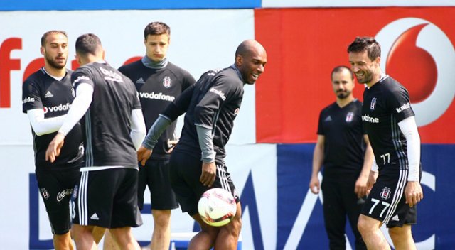 Beşiktaş’ta Lyon maçı hazırlıkları başladı görseli