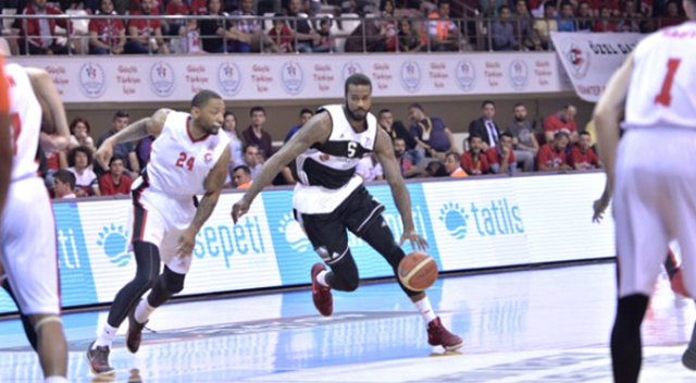 Beşiktaş, Gaziantep'i eleyerek yarı finale çıktı görseli