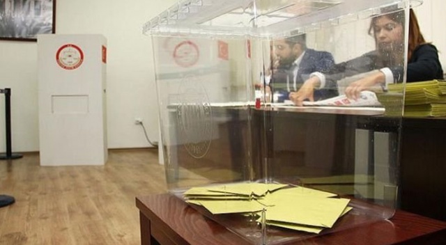 Yerel seçimlerde oy verme işlemi sona erdi görseli