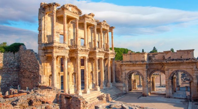 Pamukkale ve Efes, otoyol  ile birbirine  bağlanacak görseli