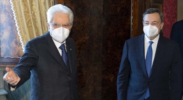 İtalya'da hükümet kurma görevi Eski Avrupa Merkez Bankası Başkanı Draghi'ye verildi görseli