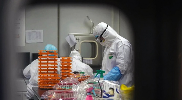 Covid-19 laboratuvarda mı üretildi? ABD istihbaratından açıklama geldi görseli
