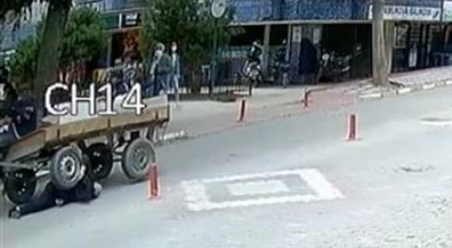 84 yaşındaki adamı at arabası ezdi görseli
