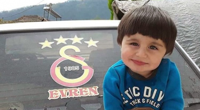 Bir ailenin en acı anı: 2 yaşındaki oğulları gözlerinin önünde boğuldu görseli