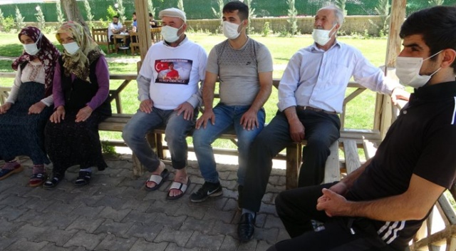 Kısıtlama sürüyor! Evlat nöbeti devam ediyor görseli