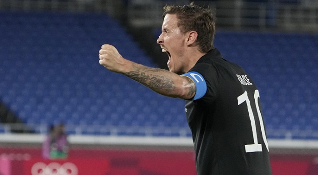 Max Kruse'den Tokyo 2020'de Kürtçe evlenme teklifi görseli