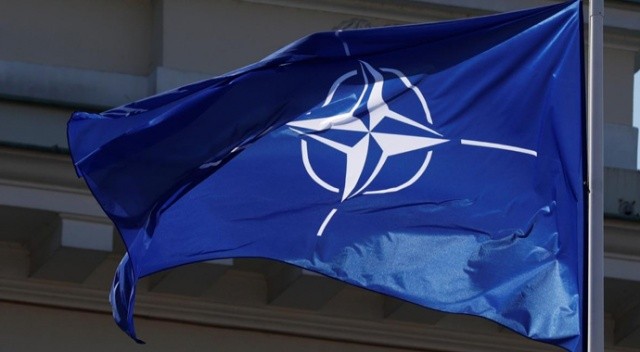 NATO'dan Taliban'a çağrı: Tahliyelere izin ver görseli