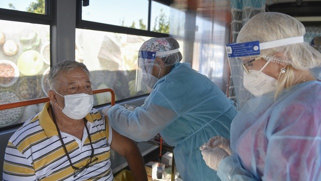 Bakan Koca duyurdu: Balıkesir iki doz aşıda "mavi" iller arasına girdi görseli