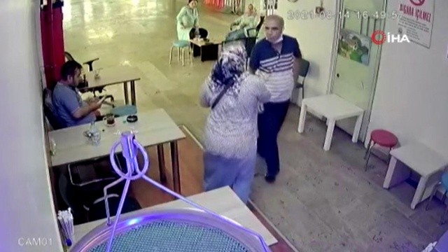 Koca şiddeti! Önce yüzüne tükürdü, sonra dövdü görseli