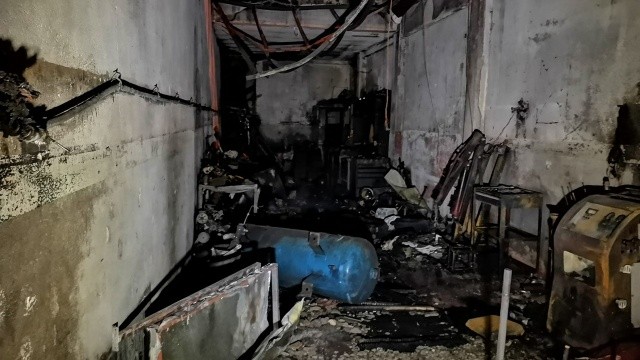 Oto elektrikçide LPG tüpü patladı, çıkan yangında 1 çocuk öldü görseli