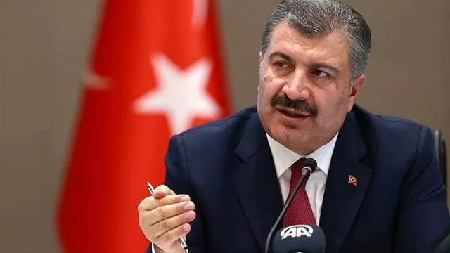 4 Ekim koronavirüs tablosu geldi, Bakan Koca'dan 'kısır döngü' uyarısı! görseli
