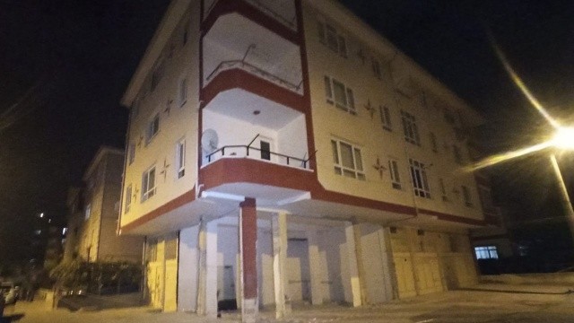 Ankara'da hurdacı faciaya yol açıyordu! Bir bina boşaltıldı görseli