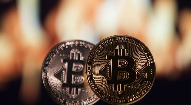 Bitcoin rekor kırdı: TL karşılığı 600 bin lirayı geçti görseli
