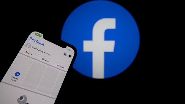 Facebook yine kilitlendi görseli