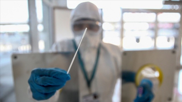İngiltere'de binlerce kişiye yanlış Corona testi görseli