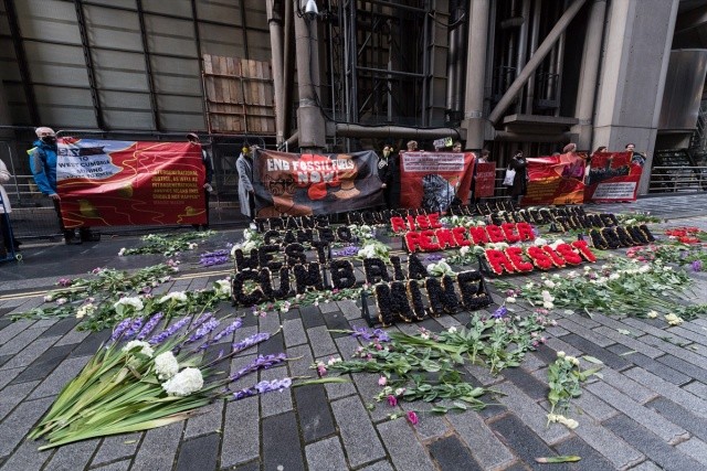 Londra'da iklim protestosu görseli