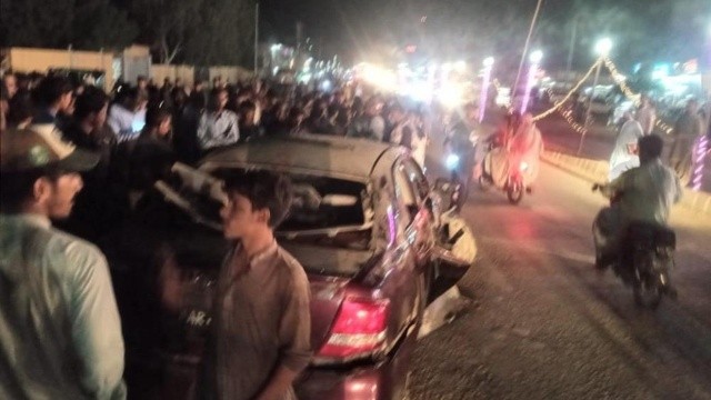 Pakistan'da çifte saldırı, 2'si çocuk 3 ölü var görseli