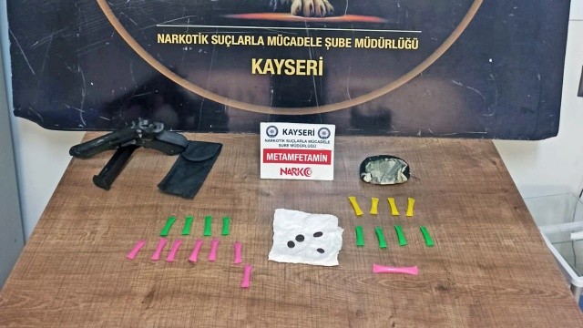 Pipetin içinden uyuşturucu çıktı! görseli