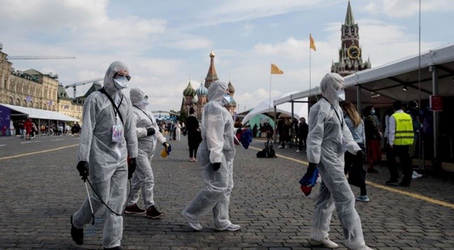 Rusya alarm durumuna geçti: Putin'in emriyle 1 hafta ücretli izin görseli