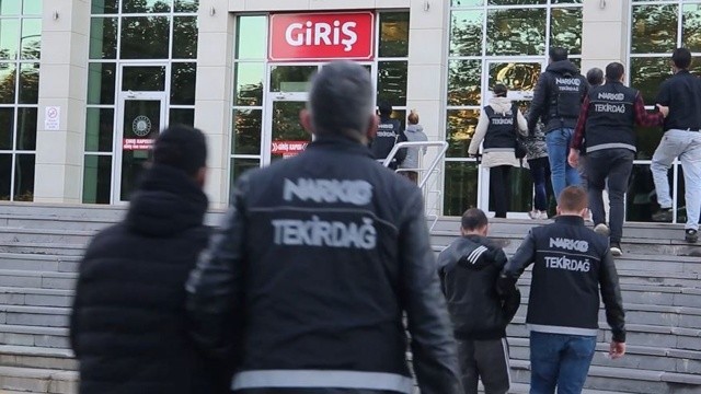 Tekirdağ'daki uyuşturucu operasyonunda 70 kişi gözaltına alındı görseli