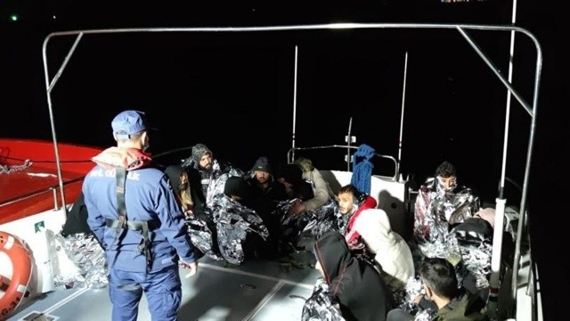 Aydın'da 16 düzensiz göçmen yakalandı görseli