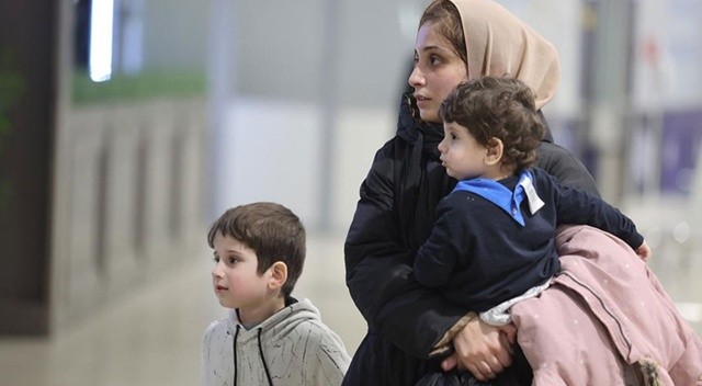 Belarus-Polonya sınırındaki 608 Iraklı göçmen daha ülkelerine döndü görseli